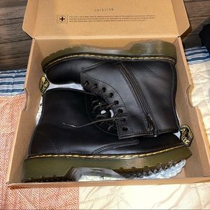 1460 J Dr. Martens
